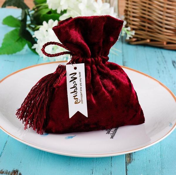 100pcs velvet bundle storage bag china style wedding candy bags wedding party supplies european bride gift bag wholesale
100pcs velvet bundle storage bag china style wedding candy bags wedding party supplies european bride gift bag wholesale