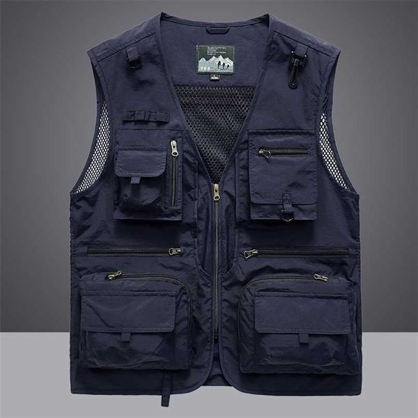 waistcoat vest jacket men multi-pocket classic male sleeveless coat outdoor pographer fishing jackets 5xl vest travel clothes 211104, Black;white
waistcoat vest jacket men multi-pocket classic male sleeveless coat outdoor pographer fishing jackets 5xl vest travel clothes 211104, Black;white