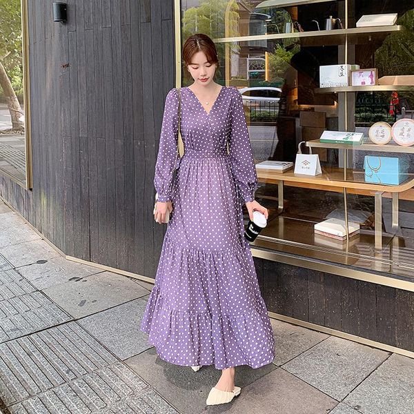 casual dresses vintage purple dot print boho midi dress for women chiffon long-sleeve v-neck 2021 elegant bodycon party vestidos, Black;gray 
casual dresses vintage purple dot print boho midi dress for women chiffon long-sleeve v-neck 2021 elegant bodycon party vestidos, Black;gray