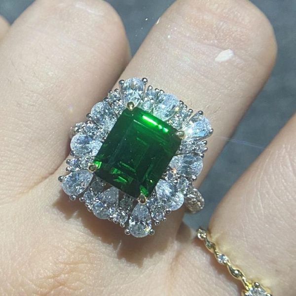 cluster rings 2021 women luxury 925 sterling silver with geometric synthetic emerald diamond 9x11mm stone ring vintage anniversary jewelry, Golden;silver
cluster rings 2021 women luxury 925 sterling silver with geometric synthetic emerald diamond 9x11mm stone ring vintage anniversary jewelry, Golden;silver