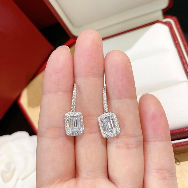 reflection legers earring crystal stud luxury brand 18 k gilded studs for woman brand design new selling diamond exquisite gift 925 silver 5, Golden;silver
reflection legers earring crystal stud luxury brand 18 k gilded studs for woman brand design new selling diamond exquisite gift 925 silver 5, Golden;silver