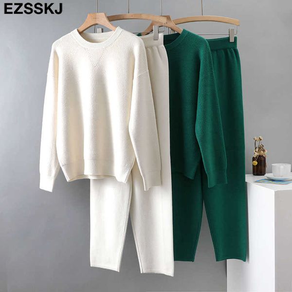 ezsskj 2 pieces sweater set women tracksuit o-neck sweater + loose trousers chic pullover sweater+ knitted carrot pants set 210929, White
ezsskj 2 pieces sweater set women tracksuit o-neck sweater + loose trousers chic pullover sweater+ knitted carrot pants set 210929, White