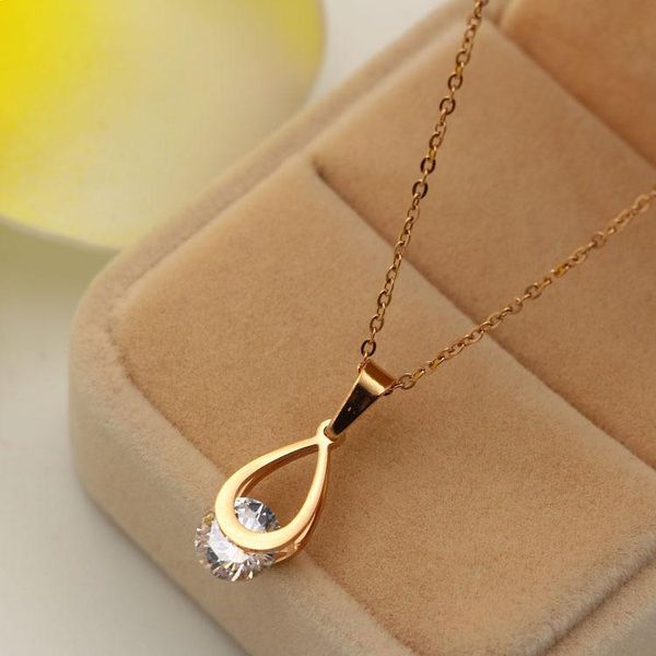pendant necklaces fashion jewelry, hollow drop shaped zircon necklace, ultra - flash titanium steel band drilling clavicle chain, Silver
pendant necklaces fashion jewelry, hollow drop shaped zircon necklace, ultra - flash titanium steel band drilling clavicle chain, Silver