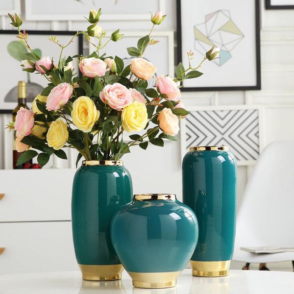 jingdezhen new chinese creative blue gold-plated counterceramic vase living room club porch decorative flower vase
jingdezhen new chinese creative blue gold-plated counterceramic vase living room club porch decorative flower vase