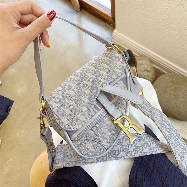 factory store shop women's bag new women's single shoulder portable messenger fashionable foreign style armpit saddle r8fi
factory store shop women's bag new women's single shoulder portable messenger fashionable foreign style armpit saddle r8fi