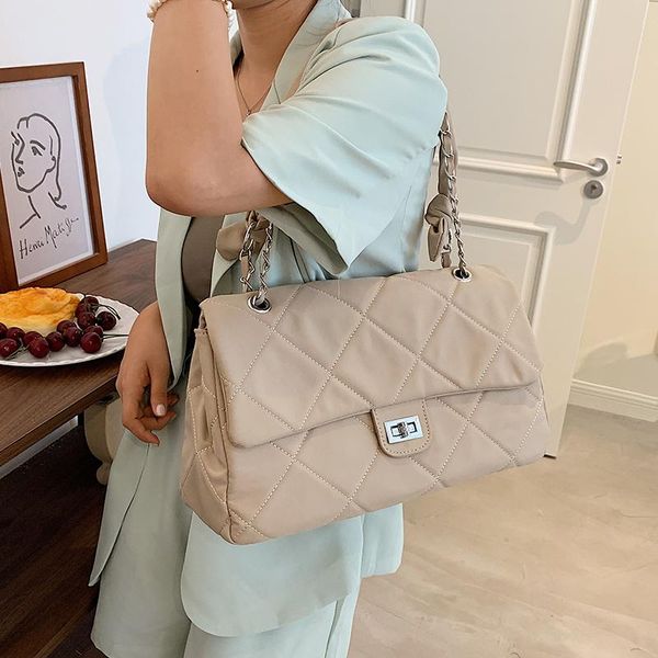 evening bags prismatic chain large bag 2021 large-capacity oxford cloth handbags fashionable underarm handbag
evening bags prismatic chain large bag 2021 large-capacity oxford cloth handbags fashionable underarm handbag