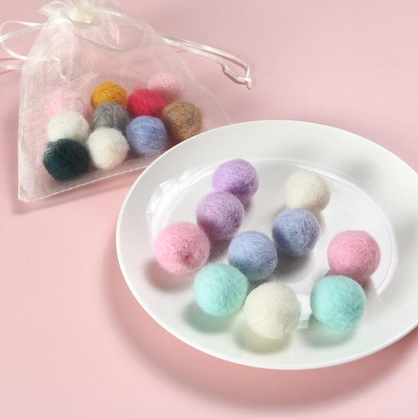 cat toys pet toy ball dog small wool felt yarn bouncy macarons accessories creative colorful interactive
cat toys pet toy ball dog small wool felt yarn bouncy macarons accessories creative colorful interactive