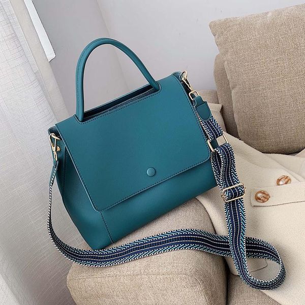 evening bags fashion pu leather crossbody bag for women 2021 solid color shopper shoulder messenger lady designer luxury travel handbag
evening bags fashion pu leather crossbody bag for women 2021 solid color shopper shoulder messenger lady designer luxury travel handbag