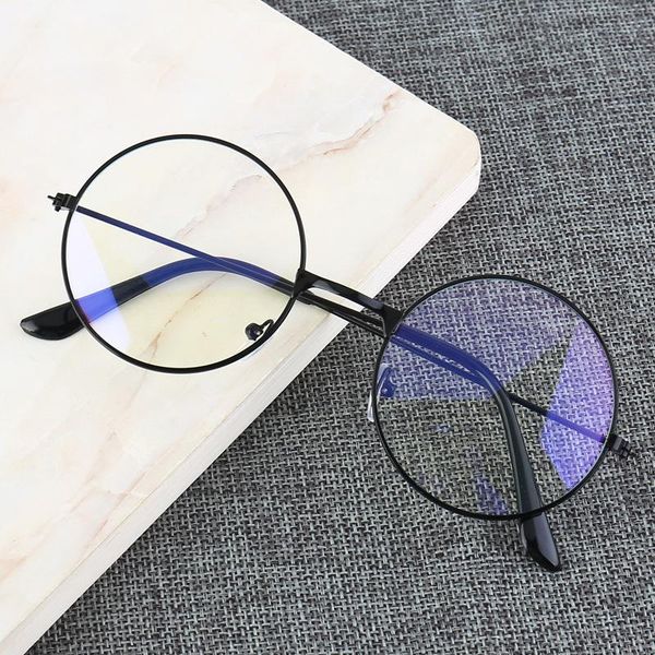 vintage round metal frame blue light blocking personality college style clear lens eye glasses eye protection mobile phone game, White;black
vintage round metal frame blue light blocking personality college style clear lens eye glasses eye protection mobile phone game, White;black