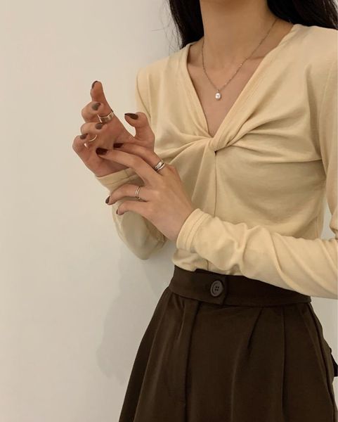 women's blouses & shirts 2021 autumn women shirt irregular v-neck solid thin slim clothing, White
women's blouses & shirts 2021 autumn women shirt irregular v-neck solid thin slim clothing, White