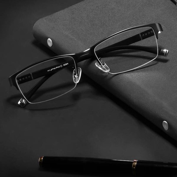 2021 new men's half alloy spectacle super light fashion business myopia frame m806, White;black
2021 new men's half alloy spectacle super light fashion business myopia frame m806, White;black