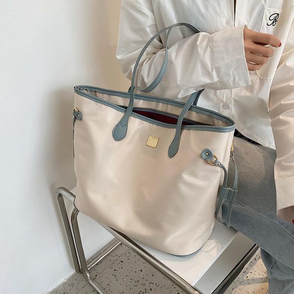 shoulder bags niche design large-capacity bag women all-match 2021 fashion class handbag tote underarm width: 43cm
shoulder bags niche design large-capacity bag women all-match 2021 fashion class handbag tote underarm width: 43cm