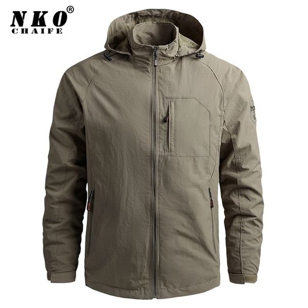 men waterproof hooded windbreaker jackets coat men autumn casual outdoor hiking jacket tactics military jackets men 5xl 211029, Black;brown
men waterproof hooded windbreaker jackets coat men autumn casual outdoor hiking jacket tactics military jackets men 5xl 211029, Black;brown