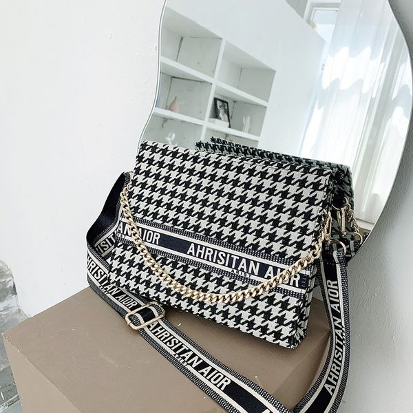 bag women's bag and winter new fashion thousand lattice style letter chain portable single shoulder messenger purse sale
bag women's bag and winter new fashion thousand lattice style letter chain portable single shoulder messenger purse sale