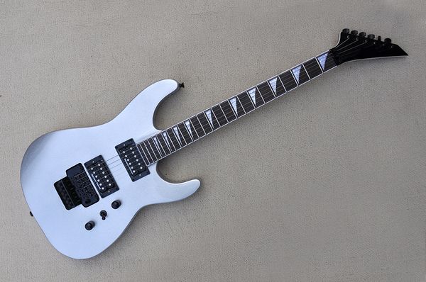factory custom shining silver electric guitar with black hardwares,rosewood fretboard,24 frets,can be customized
factory custom shining silver electric guitar with black hardwares,rosewood fretboard,24 frets,can be customized
