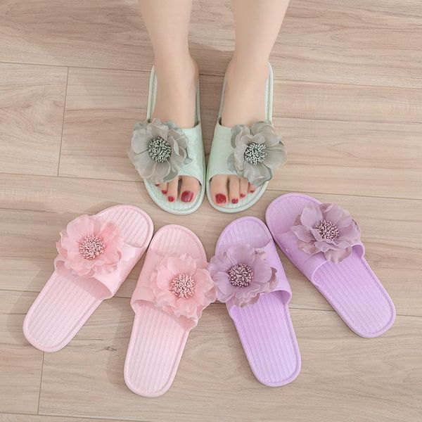 slippers fashion big flower female summer shoes open toe soft woman bathroom women floor non-slip home, Black
slippers fashion big flower female summer shoes open toe soft woman bathroom women floor non-slip home, Black