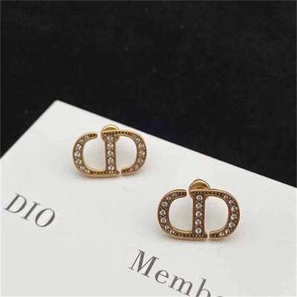 dio/christian girl pure for brand classic vintage long elegant d stud letter pearl fashion jewelry wedding drop earrings gift, Red;brown
dio/christian girl pure for brand classic vintage long elegant d stud letter pearl fashion jewelry wedding drop earrings gift, Red;brown