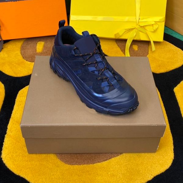 new season shoes fashion men's leather luxury designer lace up platform oversized sole sneakers white black casual b35
new season shoes fashion men's leather luxury designer lace up platform oversized sole sneakers white black casual b35