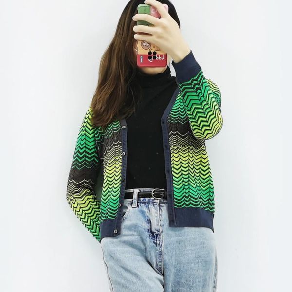 women's knits & tees 2021 autumn italian tie-dye gradient striped wave pattern v-neck single breasted knitted cardigan -xl swe, White
women's knits & tees 2021 autumn italian tie-dye gradient striped wave pattern v-neck single breasted knitted cardigan -xl swe, White