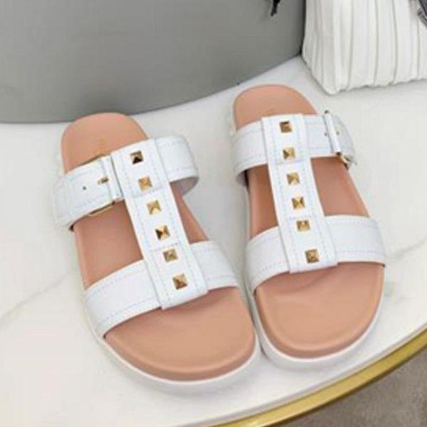 slippers fashion brand summer italian gujia jelly shoes sandals with rivets pink bright platform woman leather slides, Black
slippers fashion brand summer italian gujia jelly shoes sandals with rivets pink bright platform woman leather slides, Black