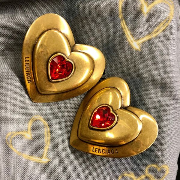 special offer 70% off luxury jewelry red love earrings, exaggerated earrings, eardrops, fashionable earrings and earrings, Golden
special offer 70% off luxury jewelry red love earrings, exaggerated earrings, eardrops, fashionable earrings and earrings, Golden