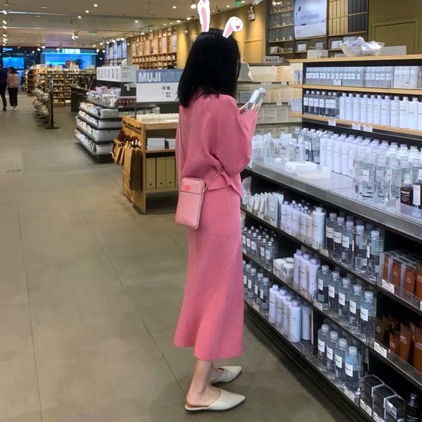 spring style sweatshirt knitted-out ladies red net mesh skirt of garments was fine autumn loosed sweater 122g, White
spring style sweatshirt knitted-out ladies red net mesh skirt of garments was fine autumn loosed sweater 122g, White