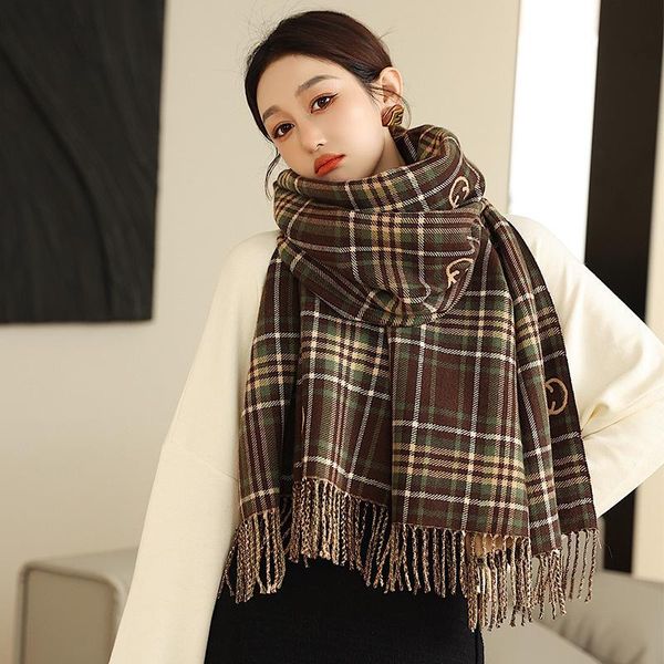 scarves 2021 autumn and winter warm bib classic plaid cashmere imitation double-sided thickened medium long style with shawl, Blue;gray
scarves 2021 autumn and winter warm bib classic plaid cashmere imitation double-sided thickened medium long style with shawl, Blue;gray