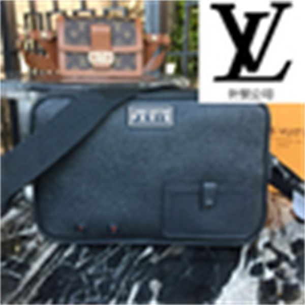 m52767 classic litchi pattern crossbody bag men handbags iconic bags handles shoulder bags totes cross body bag clutches evening, Blue;pink 
m52767 classic litchi pattern crossbody bag men handbags iconic bags handles shoulder bags totes cross body bag clutches evening, Blue;pink