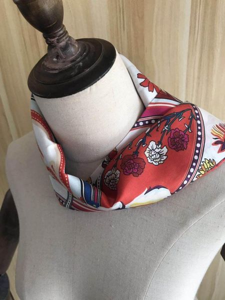 scarves 2021 arrival autumn winter classic red flower 100% silk scarf 90*90 cm square shawl twill wrap for women girl lady gift, Blue;gray
scarves 2021 arrival autumn winter classic red flower 100% silk scarf 90*90 cm square shawl twill wrap for women girl lady gift, Blue;gray