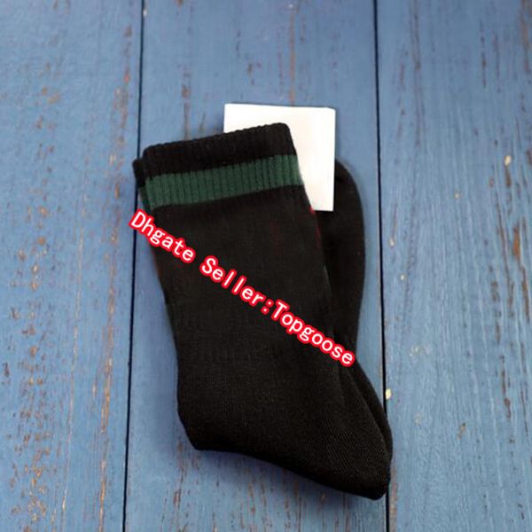 1pair=2 pcs winter sport mens socks fashion cotton women sock novelty new embroidery soft male female socks eu size 38-46, Black
1pair=2 pcs winter sport mens socks fashion cotton women sock novelty new embroidery soft male female socks eu size 38-46, Black