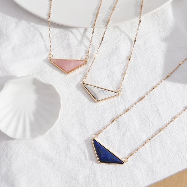 luxury design triangle pink crystal white turquoise lapis lazuli pendant necklace for gift, Silver
luxury design triangle pink crystal white turquoise lapis lazuli pendant necklace for gift, Silver