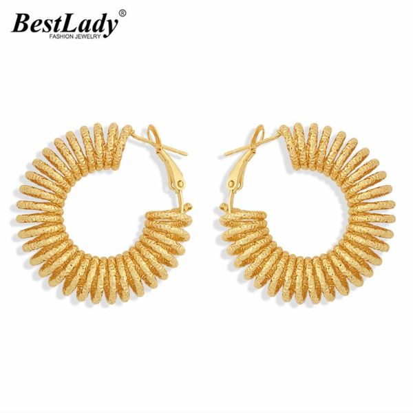 hoop & huggie lady vintage round stud earrings for women trendy metal maxi gold color hip-hop pendant jewelry wedding party gift, Golden;silver
hoop & huggie lady vintage round stud earrings for women trendy metal maxi gold color hip-hop pendant jewelry wedding party gift, Golden;silver