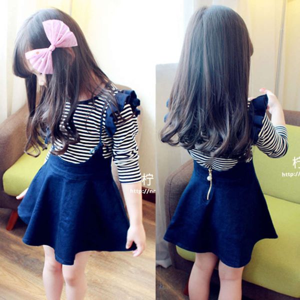 spring new children's clothing korean 2021 girls' long sve ear edge stripe t-shirt + denim strap skirt suit, White
spring new children's clothing korean 2021 girls' long sve ear edge stripe t-shirt + denim strap skirt suit, White