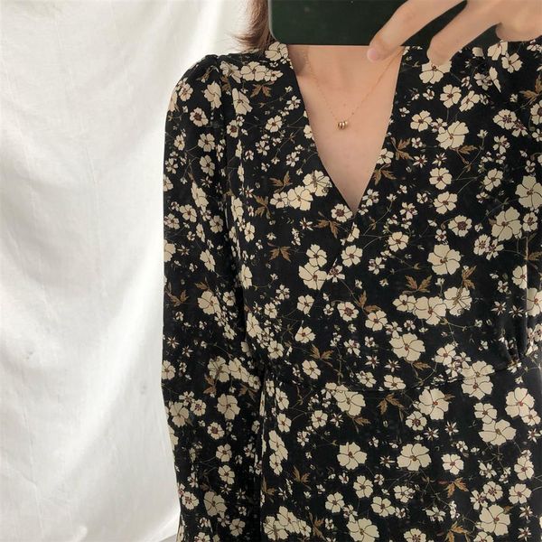 vintage mid-calf dress sweet v-neck floral a-line long dress spring autumn casual loose dress korean fashion vestidos, Black;gray
vintage mid-calf dress sweet v-neck floral a-line long dress spring autumn casual loose dress korean fashion vestidos, Black;gray
