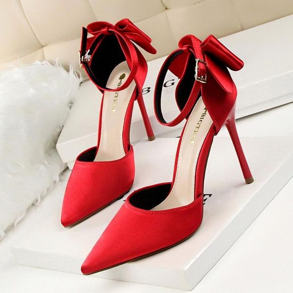 dress shoes 2021 bow high heels pointed red ladies masquerade stiletto sandals women's plus size wedding 43, Black
dress shoes 2021 bow high heels pointed red ladies masquerade stiletto sandals women's plus size wedding 43, Black