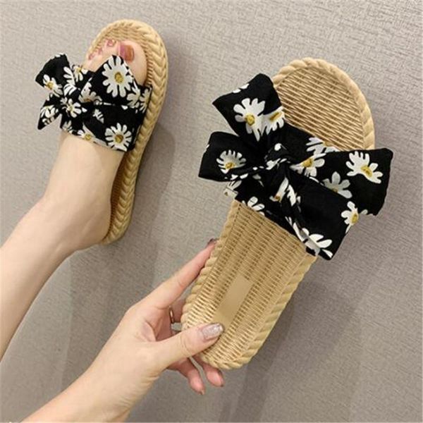 small chrysanthemum slippers women's small fresh new bowknot wild cool cute girl heart one-word slippers women's shoes, Black
small chrysanthemum slippers women's small fresh new bowknot wild cool cute girl heart one-word slippers women's shoes, Black
