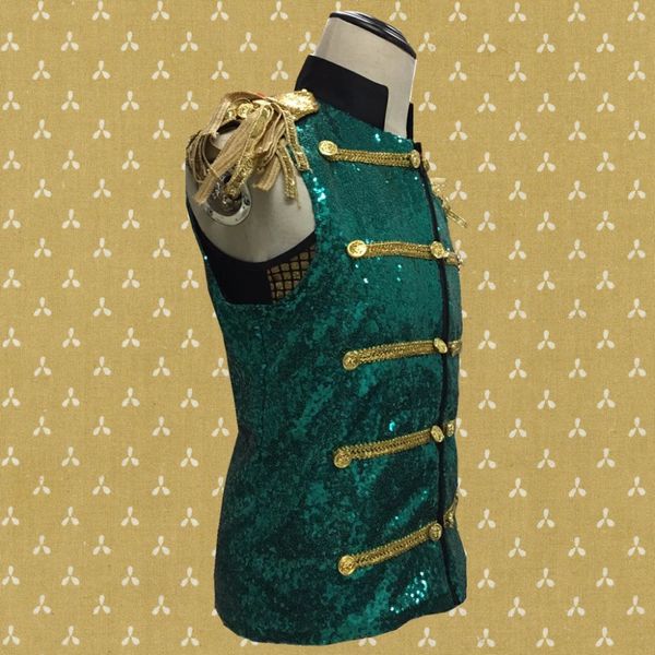 green sequins male vest dj jazz dance stage costumes tide slim waistcoat rivet paillette tide vest personality performance wears, Black;red
green sequins male vest dj jazz dance stage costumes tide slim waistcoat rivet paillette tide vest personality performance wears, Black;red