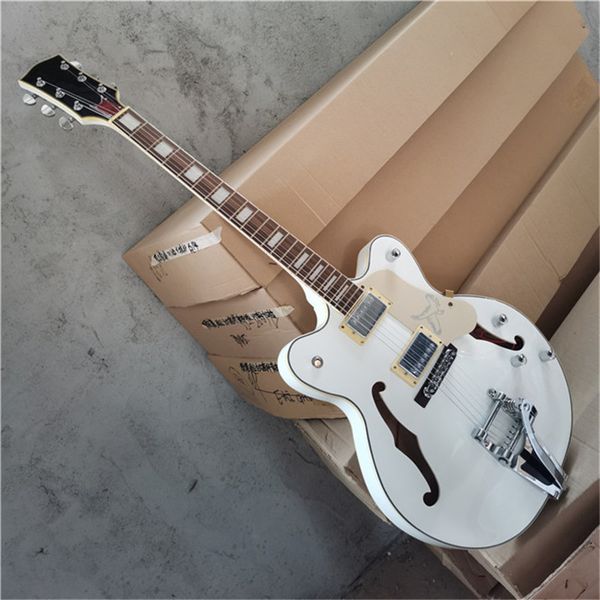 white semi-hollow body chrome hardware 2 pickups electric guitar with big tremolo bridge,rosewood fingerboard,can be customized
white semi-hollow body chrome hardware 2 pickups electric guitar with big tremolo bridge,rosewood fingerboard,can be customized