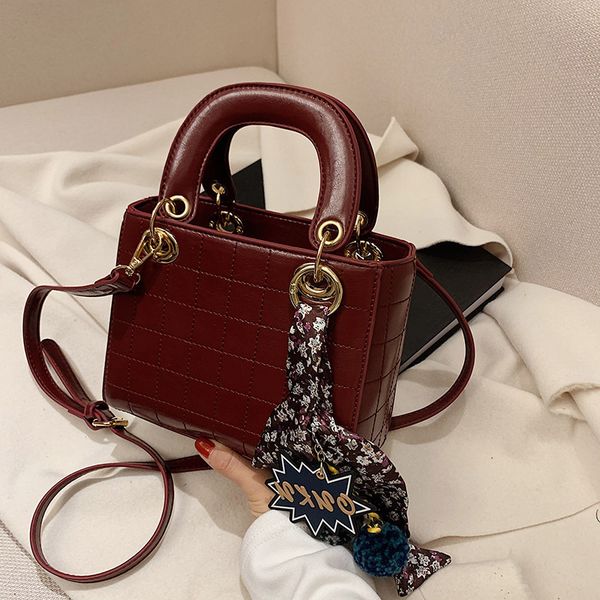 leisure women's new 2021 net red princess diana bag fashion foreign style portable texture messenger
leisure women's new 2021 net red princess diana bag fashion foreign style portable texture messenger
