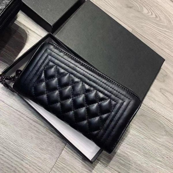 the new wallet female middle-length women's wallet ringer large-capacity card bag network red fashion handbag, Red;black
the new wallet female middle-length women's wallet ringer large-capacity card bag network red fashion handbag, Red;black