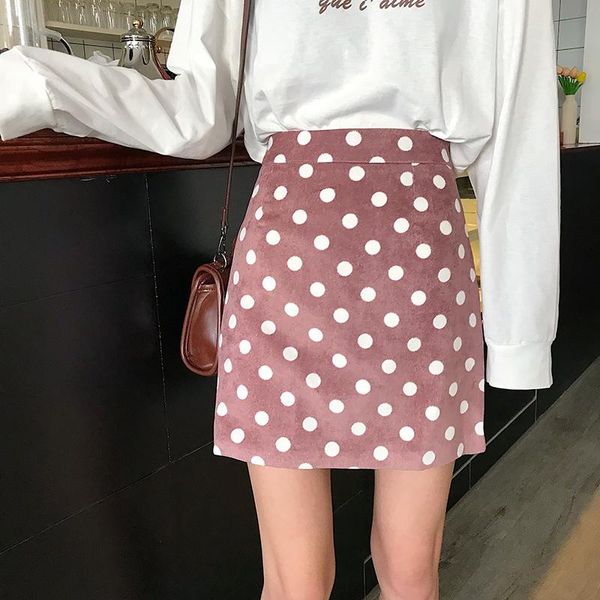 skirts summer women high waist wild skirt big polka dot print sweet mini polyester fiber, Black 
skirts summer women high waist wild skirt big polka dot print sweet mini polyester fiber, Black