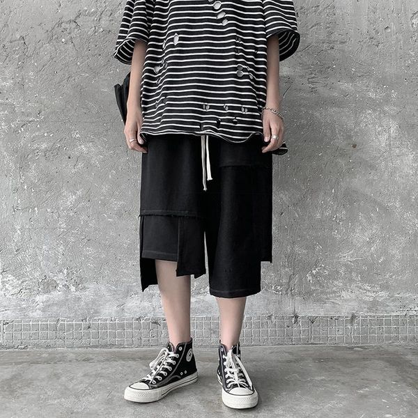 men solid color casual shorts korean fashion harajuku streetwear hip-hop design shorts stitching irregular five-point pants, White;black
men solid color casual shorts korean fashion harajuku streetwear hip-hop design shorts stitching irregular five-point pants, White;black