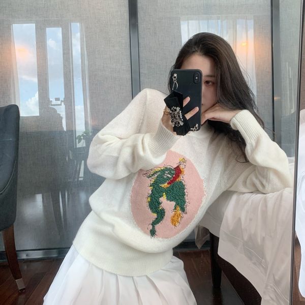 8252d home embroidery dinosaur round neck pullover wool korean loose jacquard sweater early autumn coat, White;black
8252d home embroidery dinosaur round neck pullover wool korean loose jacquard sweater early autumn coat, White;black