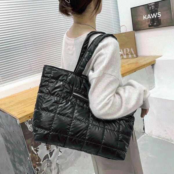 evening bags women designer handbag winter feather down shoulder bag female space pad cotton large capacity lattice casual tote sac
evening bags women designer handbag winter feather down shoulder bag female space pad cotton large capacity lattice casual tote sac