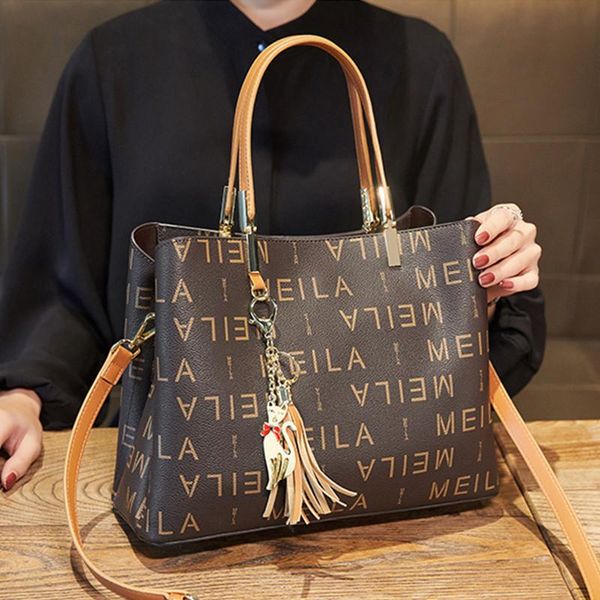 evening bags for women 2021 fashion casual bucket bag wild retro shoulder diagonal purses and handbags luxury sac a main femme
evening bags for women 2021 fashion casual bucket bag wild retro shoulder diagonal purses and handbags luxury sac a main femme