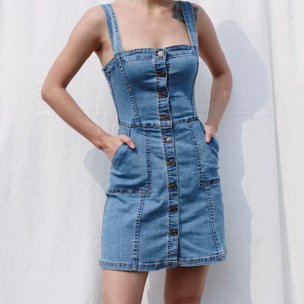 casual dresses summer retro sundress womens robe denim strap dress women mini slim vestido 2021 single-breasted straight, Black;gray
casual dresses summer retro sundress womens robe denim strap dress women mini slim vestido 2021 single-breasted straight, Black;gray