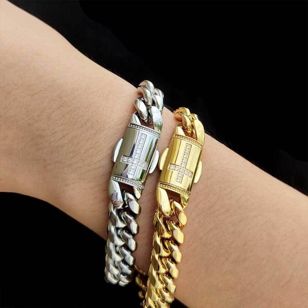 charm bracelets hip hop claw set cz stone bling iced out stainless steel 12mm cross pattern cuban link chain for men rapper jewelry, Golden;silver
charm bracelets hip hop claw set cz stone bling iced out stainless steel 12mm cross pattern cuban link chain for men rapper jewelry, Golden;silver