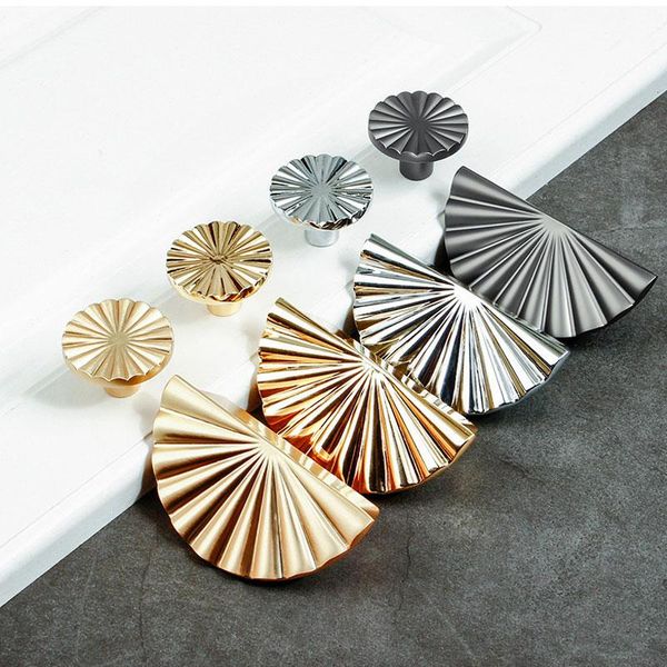 handles & pulls single-hole drawer handle flower-shaped solid brass gold kitchen cabinet door pull knob furniture hardware
handles & pulls single-hole drawer handle flower-shaped solid brass gold kitchen cabinet door pull knob furniture hardware