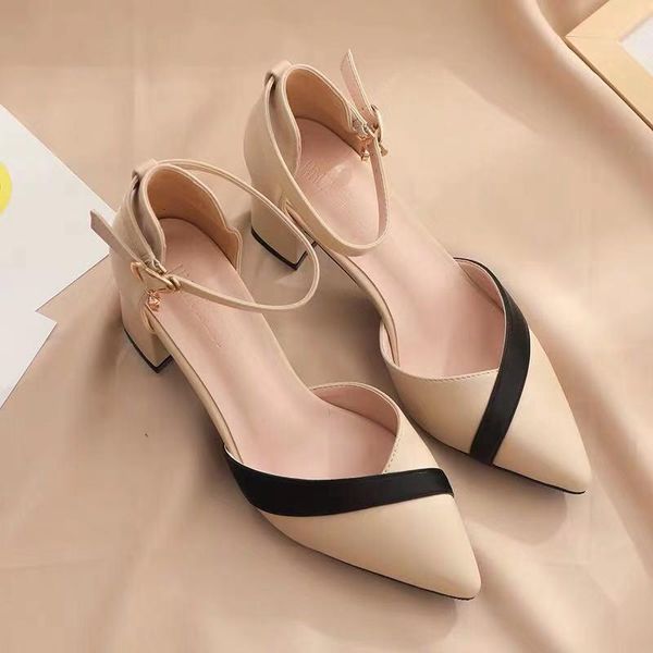 new women classic beige square heel shoes for party ladies classic black pu leather night club pumps sapato feminino woman shoe
new women classic beige square heel shoes for party ladies classic black pu leather night club pumps sapato feminino woman shoe