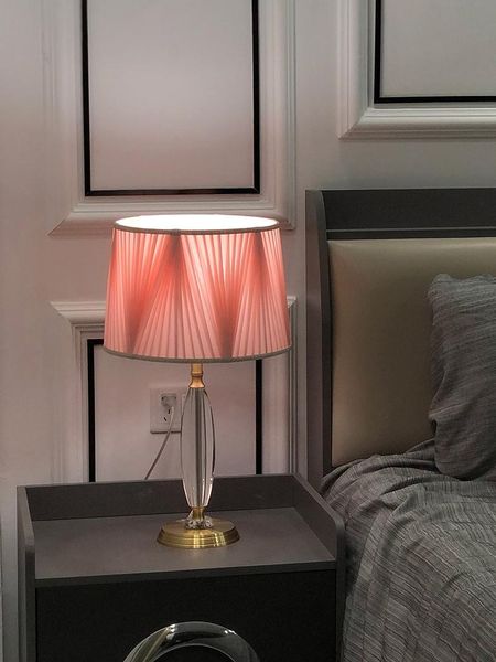nordic light luxury pink pleated crystal table lamp for living room study bedroom bedside lamp night modern decorative
nordic light luxury pink pleated crystal table lamp for living room study bedroom bedside lamp night modern decorative